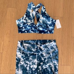 Fabletics Oasis Sports Bra & High-Waisted Leggings